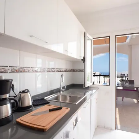 Comfortable And Modern Next To The Avenida In Tias