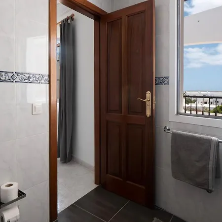 Comfortable And Modern Next To The Avenida In Holiday home Tias